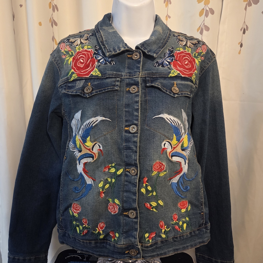 Sold - Picture 2 of 16